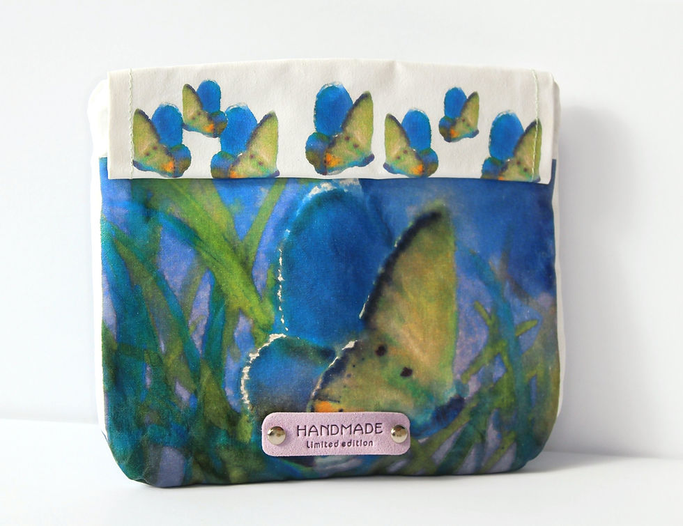 Thumbnail: Butterfly Carry Purse