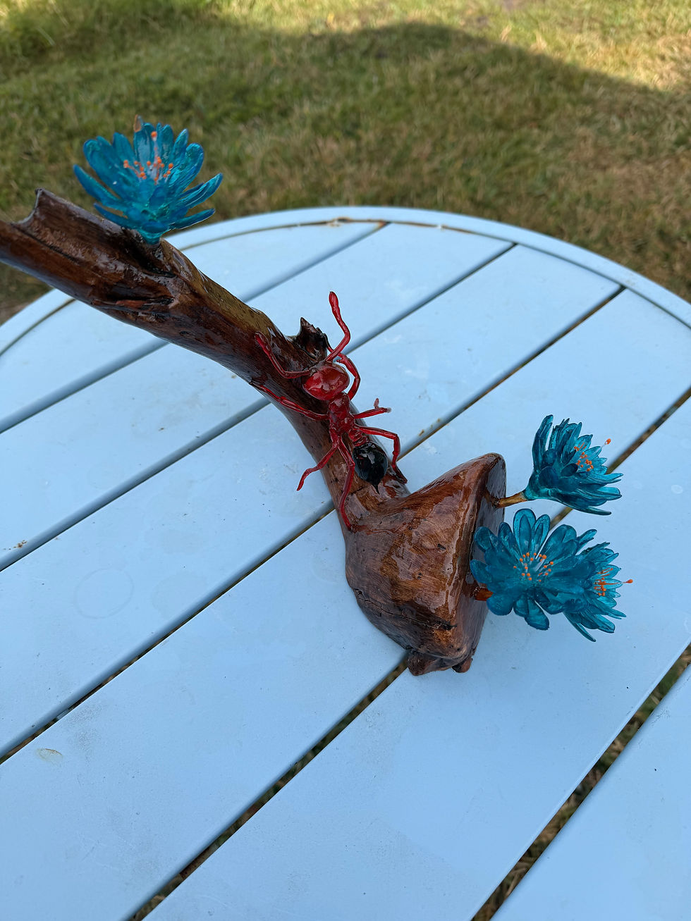 Thumbnail: Fire Ant Center Piece