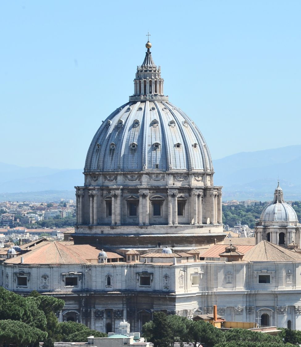 Michelangelo, Dome of St, Peter's, Rome. 1548