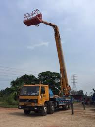 Skylift rental Kuala Lumpur with operator and insurance included