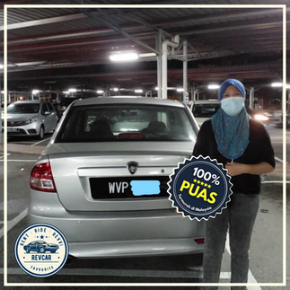 Sewaan Axia dengan enjin penjimatan bahan api dan gear auto yang lancar