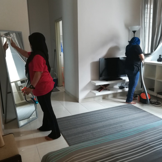 Pembersihan apartment kosong di KL sebelum diserah kepada tuan rumah