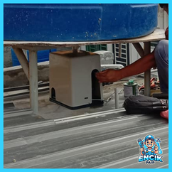 Plumber Malaysia providing toilet bowl plumbing repairs.
