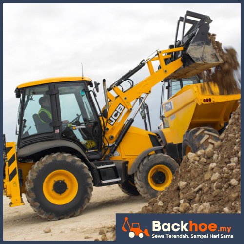 Backhoe digunakan untuk kerja penggalian tanah sebelum pembinaan rumah.