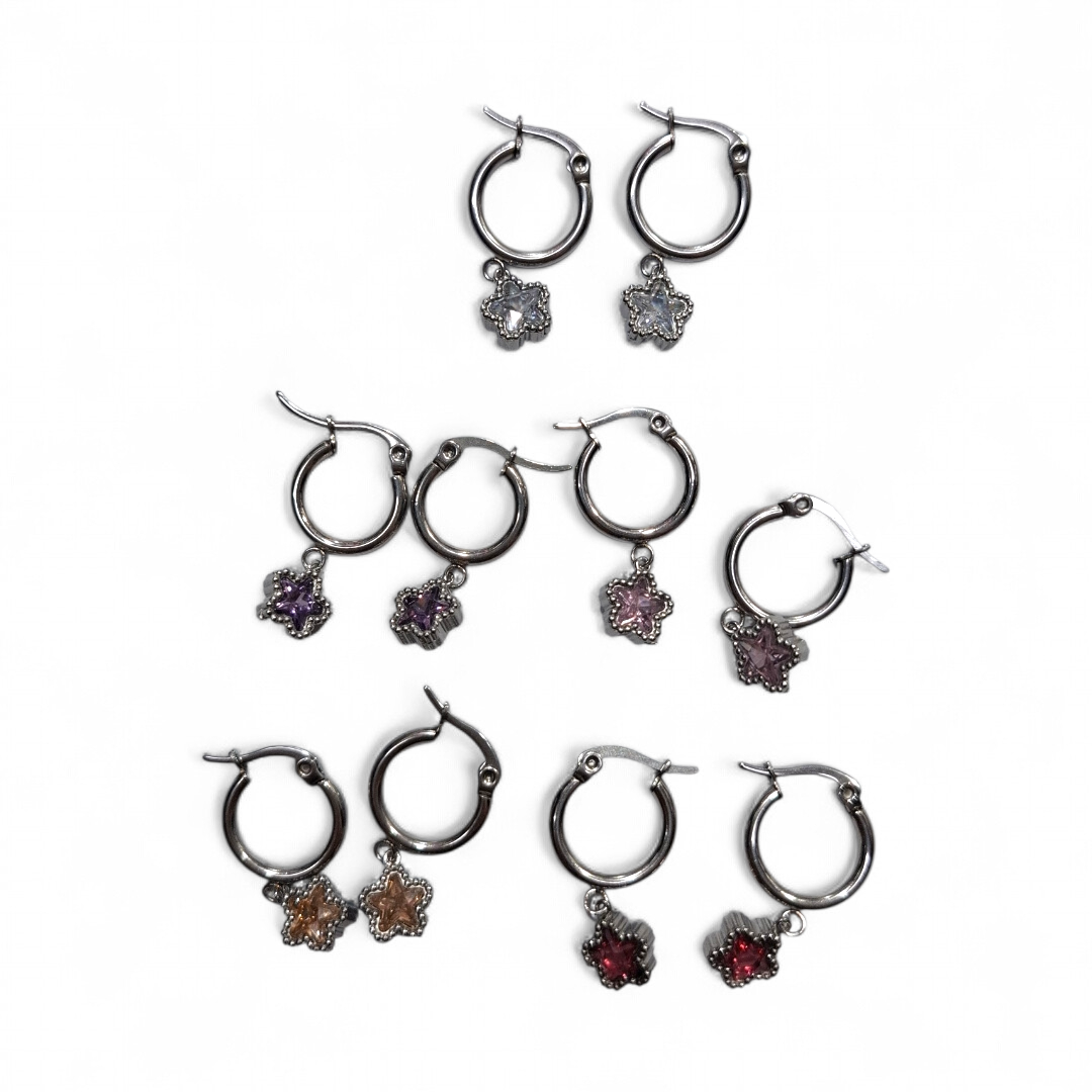 Aros de acero modelos estrellas piedras colores surtidos. 