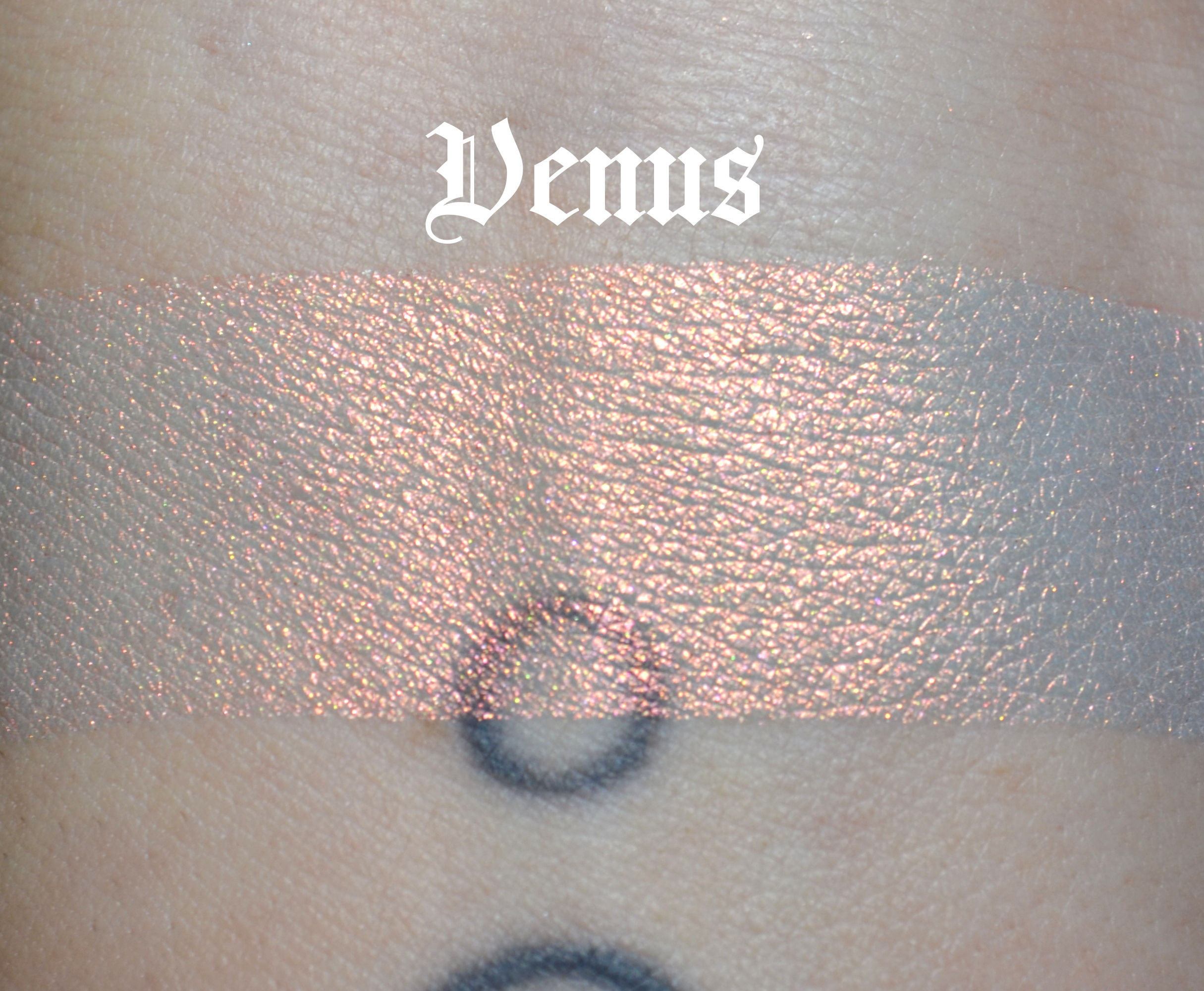 Venus Loose Pigment Eyeshadow And Highlighter - Iridescent Orange Shimmer