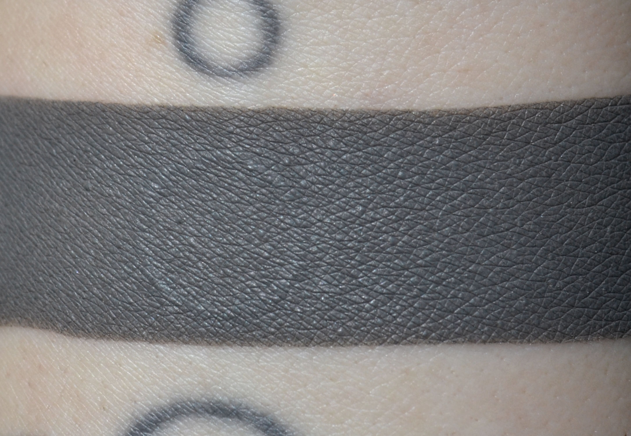 Gargoyle Loose Pigment Eyeshadow - Medium Warm Gray Matte