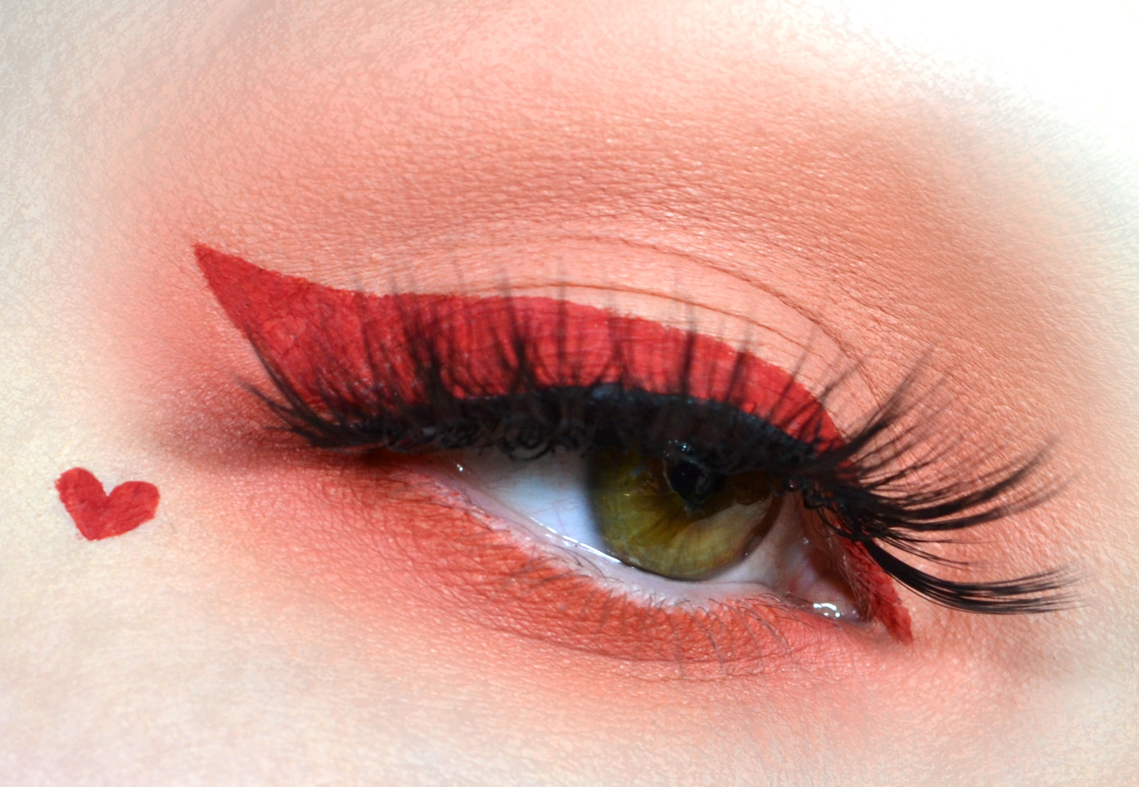Valentine Watercolor Liner - Bright Red Matte
