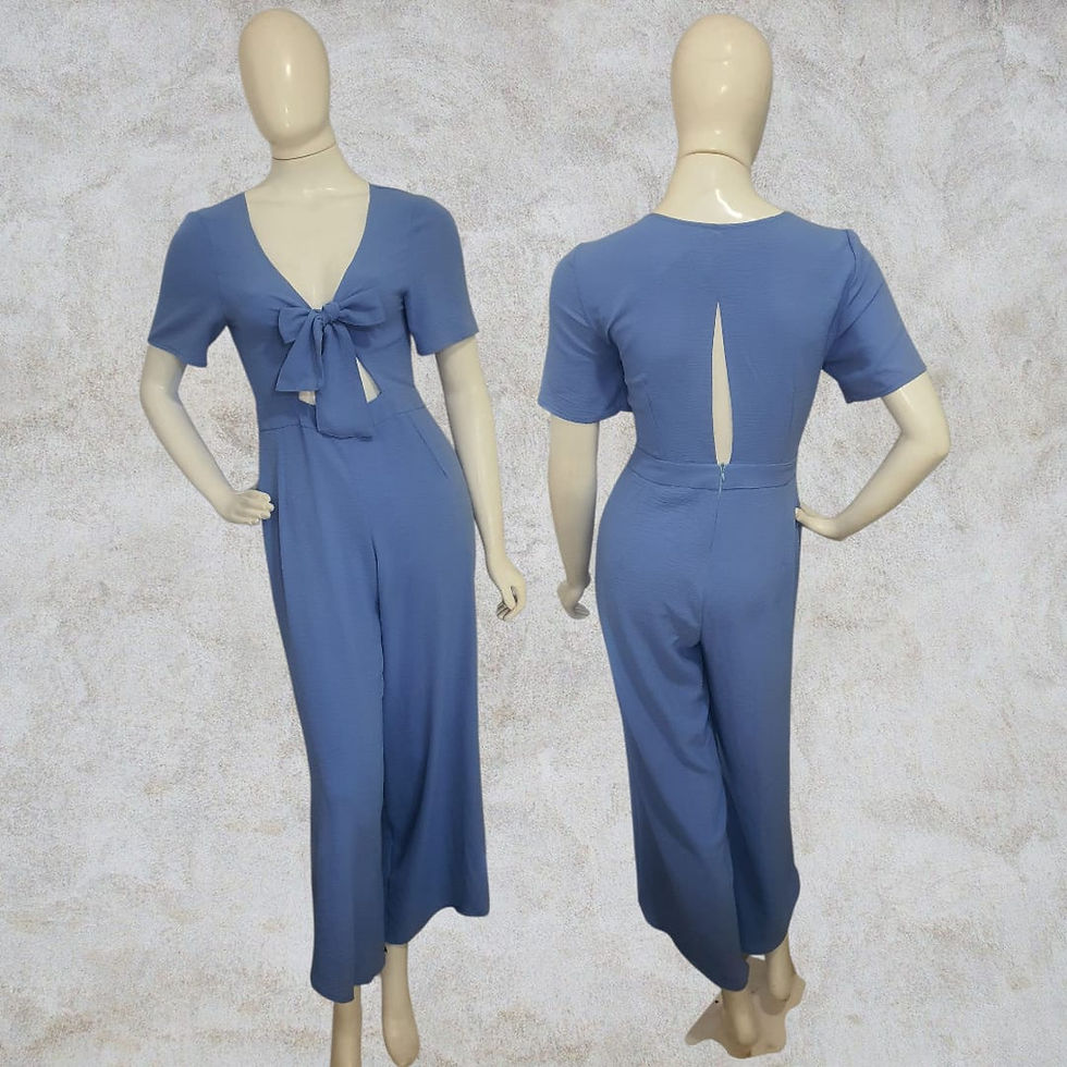 Macacão "Charme Descomplicado" Azul com Laço