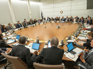 FOMC: TERZO TAGLIO CONSECUTIVO SUI FED FUNDS