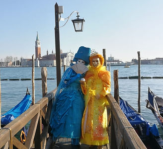 Masken am Canale Grande Venedig