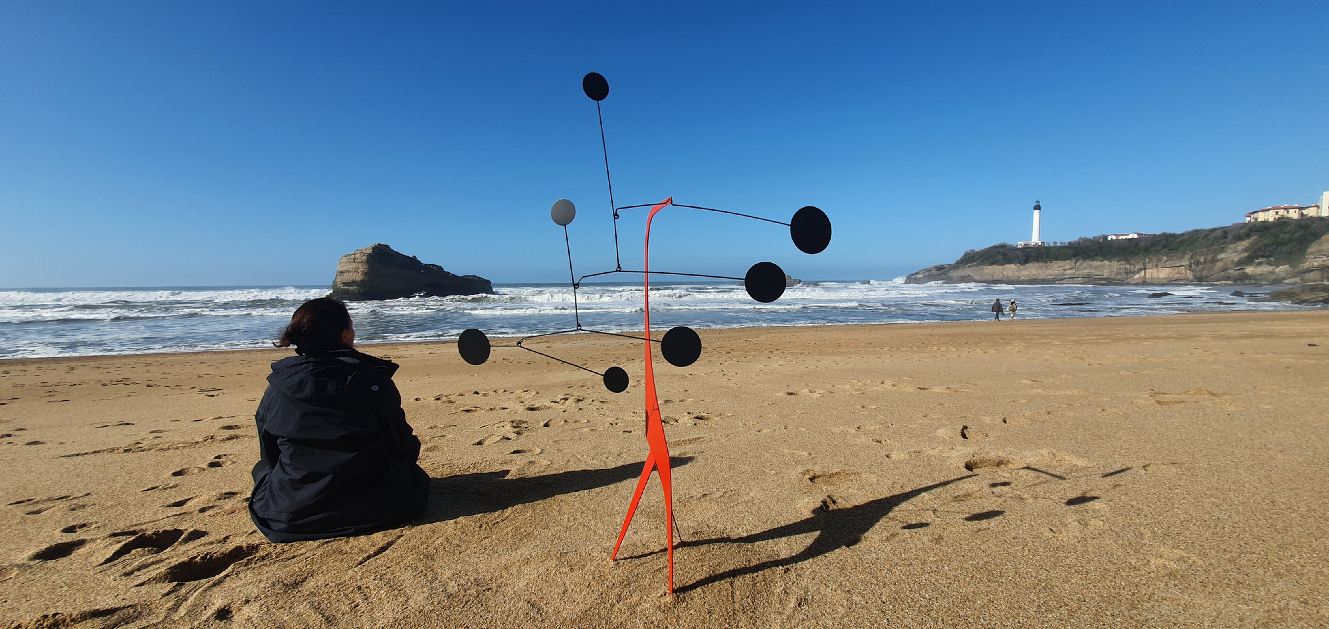 STABILE "BLACK PLANET" with red foot Mark Piaia