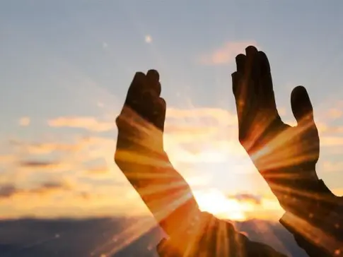 Chakra 7 : Se connecter à la conscience infinie avec fréquence 963 Hz