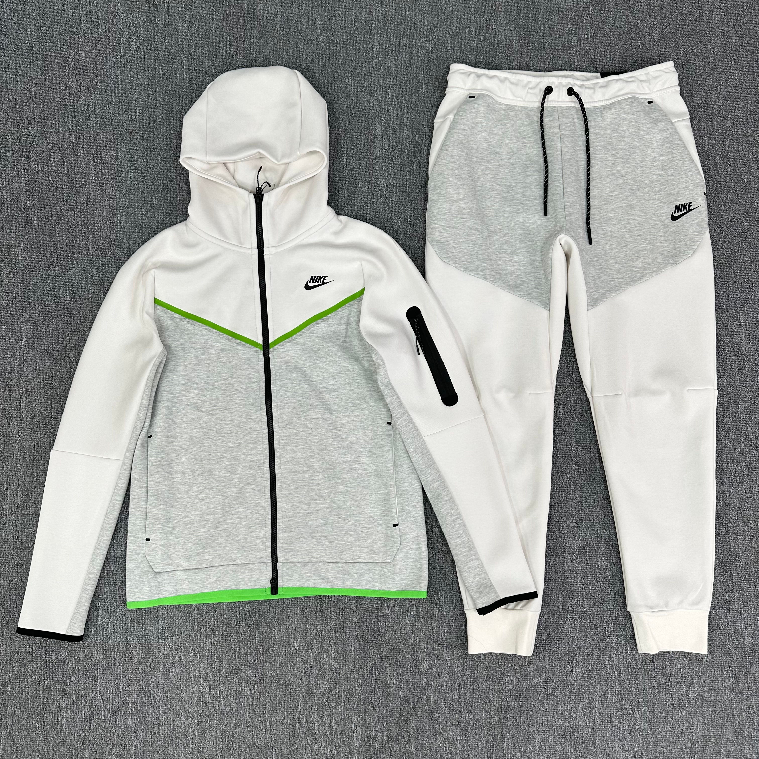 Conjunto Nike Tech Fleece