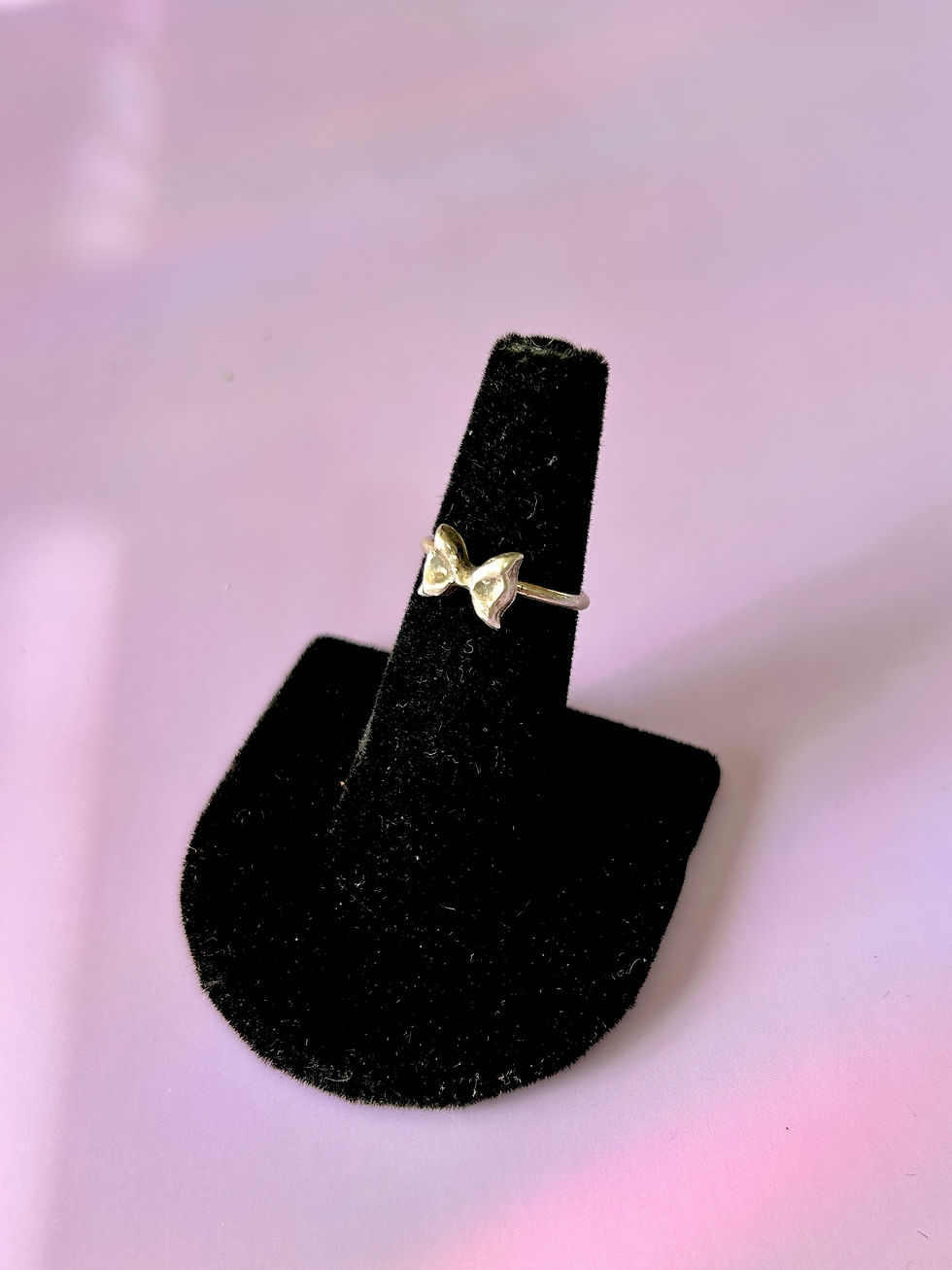 Thumbnail: 'bowtie' Ring