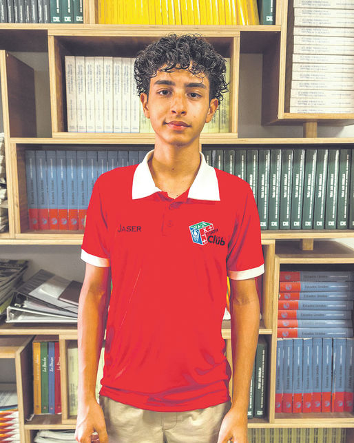 Estudiante de Región Educativa de Caguas con puntuación perfecta en College Board