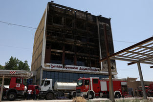 ‘Horrific fire’ kills at least 61 at Iraq shopping mall