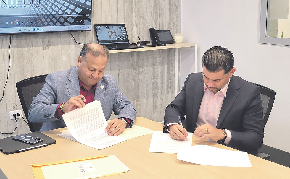 El acuerdo reconoce al Municipio Autónomo de Caguas y el Municipio de Ceiba como socios estratégicos comprometidos con un nuevo modelo de colaboración regional, en el que se comparten conocimientos, capacidades y recursos para maximizar el potencial colectivo de la zona.