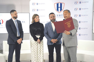 Huertas College Caguas celebra su 80 aniversario con panel multisectorial entre negocios, academia y Gobierno