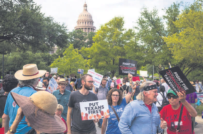 Texas Democrats end walkout, allowing redrawn map to pass