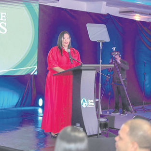 Alcaldesa de Aguas Buenas destaca administración fiscal ordenada y responsable