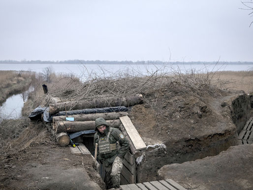 Ukraine loses hard-won position near Dnieper River in the South