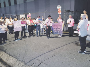 Iglesias de Caguas marchan en clamor por la comunidad Savarona