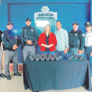 Entregan equipo de seguridad a Policías Municipales de Las Piedras