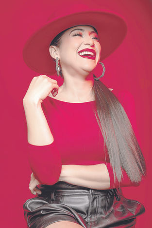 Zayra Pola sigue impulsando su declaración de amor propio y renacimiento desde la salsa