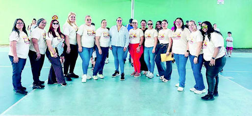 Alcaldesa de Aguas Buenas entrega por adelantado el bono a empleados municipales 