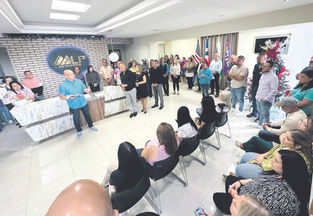 Empleados municipales de Las Piedras participan en acto de reflexión y oración de inicio del año