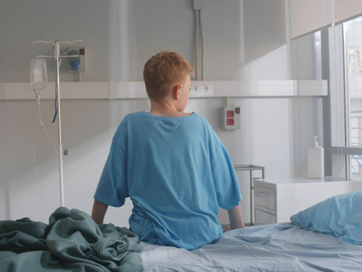 Descubren por qué las correcciones genéticas espontáneas en una rara inmunodeficiencia no curan a pacientes infantiles
