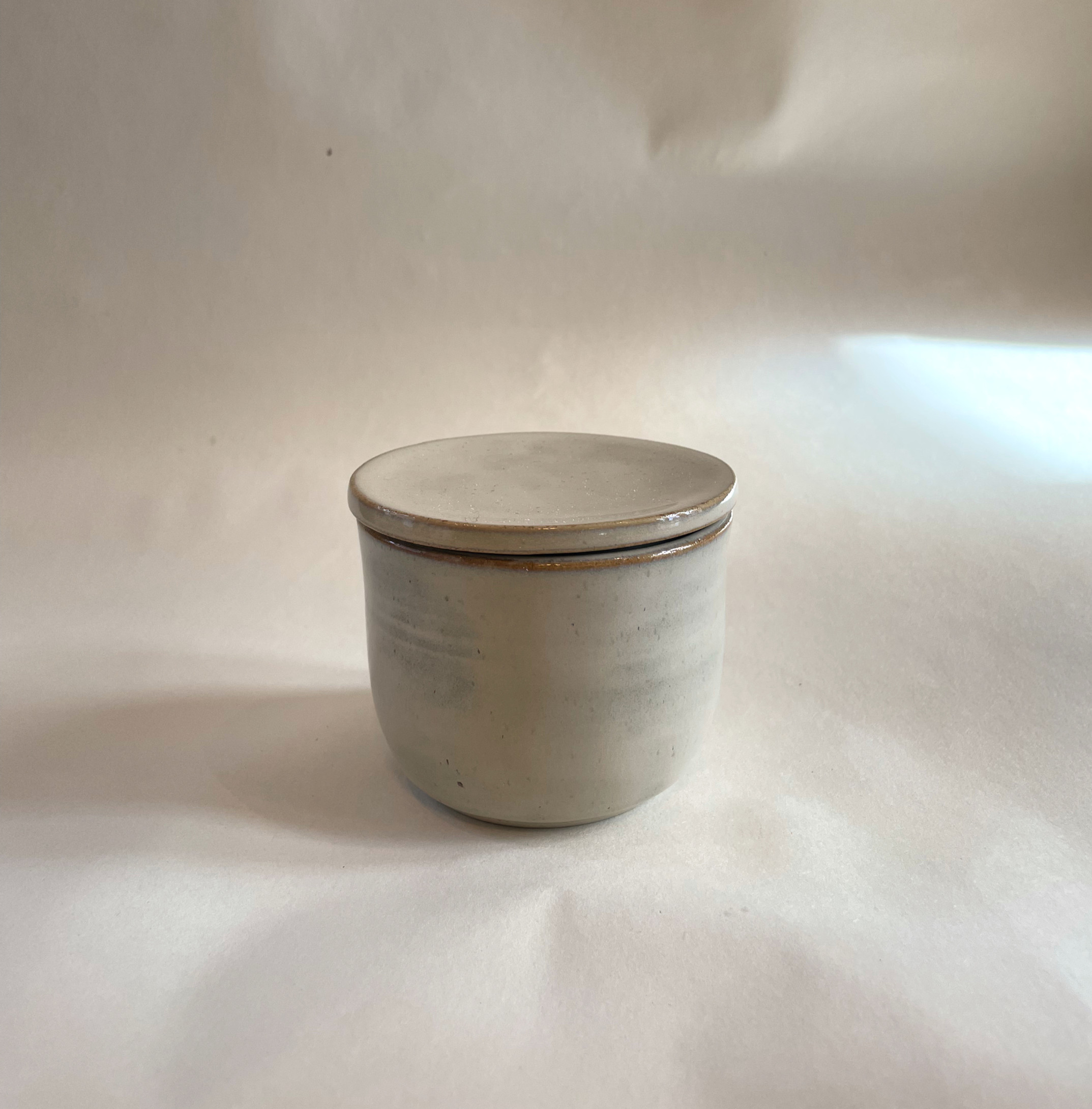 Smørklokke beige
