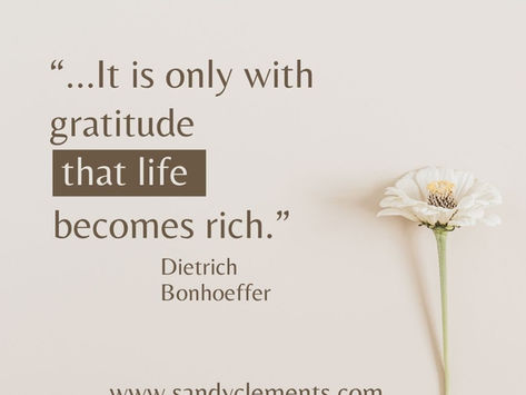 The Travel Day I’ll Never Forget ✈ (Plus April Reads)