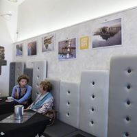WhiteCafe16.jpg