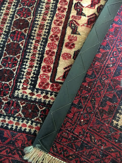 ペルシャ絨毯に「ベルト」?