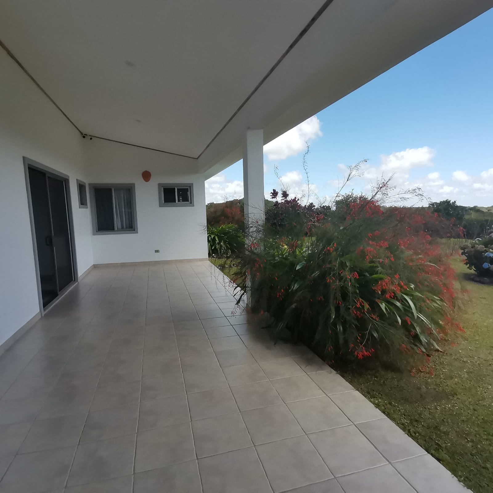 Beautiful, 3 bedroom, 3.5 bathroom, Mountain Top Home in Gated Community