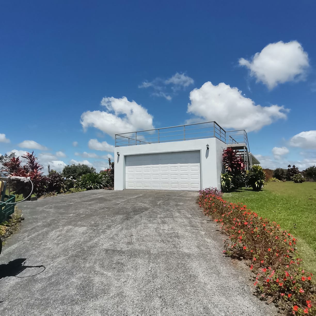 Beautiful, 3 bedroom, 3.5 bathroom, Mountain Top Home in Gated Community