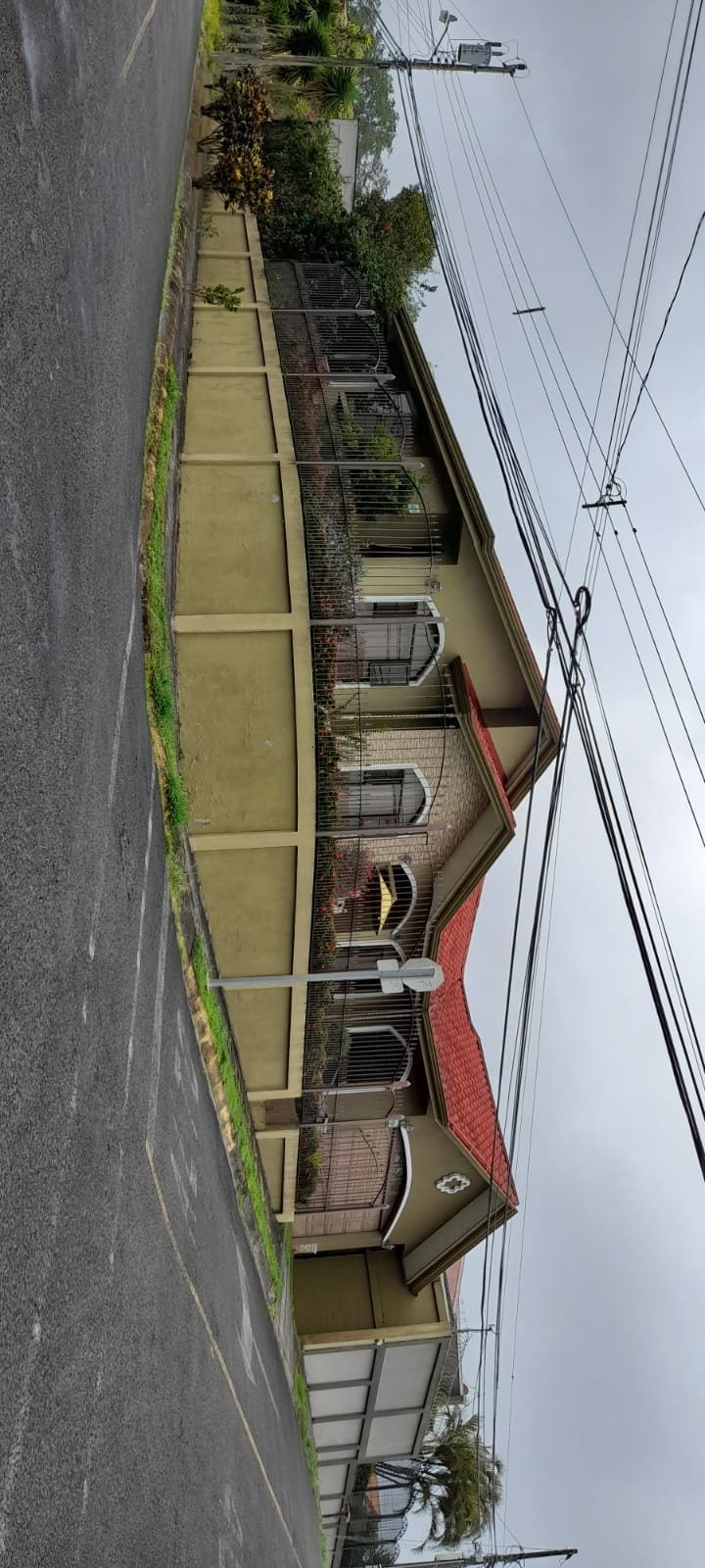 Beautiful, 3 BD/ 2 BA Home in on of Tilaran’s most Desirable Neighborhoods 