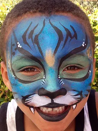 Jelly Cirque is a Dublin-based circus performer that offers a variety of entertainment hire options for events such as childr