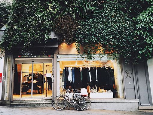 Retail Rollercoaster: Fashion to Figure Closes Shops, White House Black Market Adds Plus Size Line