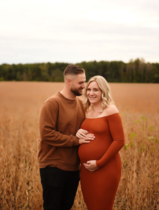 Book maternity photoshoot Ottawa
Professional pregnancy photoshoot
Custom maternity photography experience