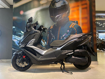 DAFRA CRUISYM 300 ABS (GKI)