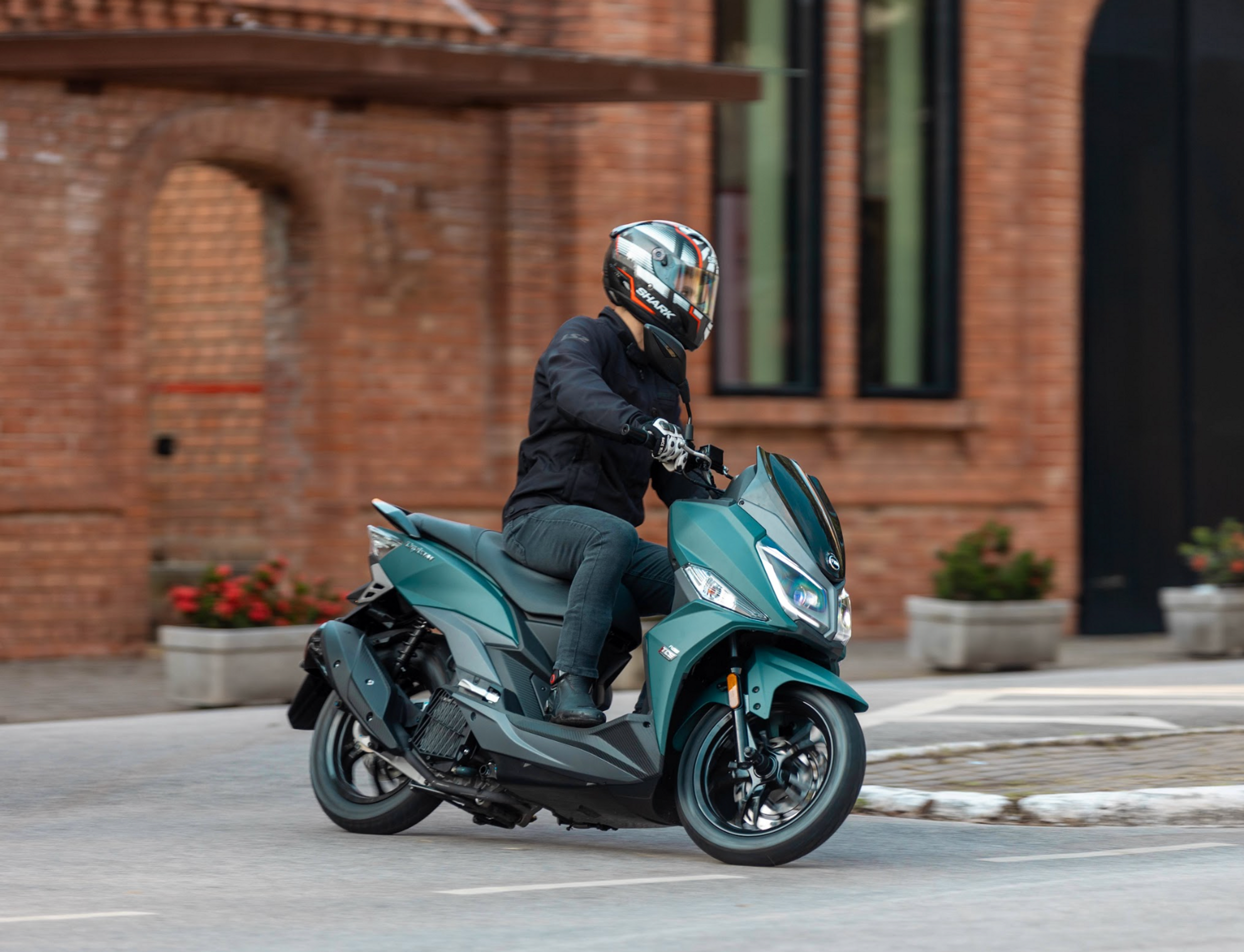 SYM Cruisym 150 ABS: Keyless, Painel Digital e TCS | Grupo Mais Brasil