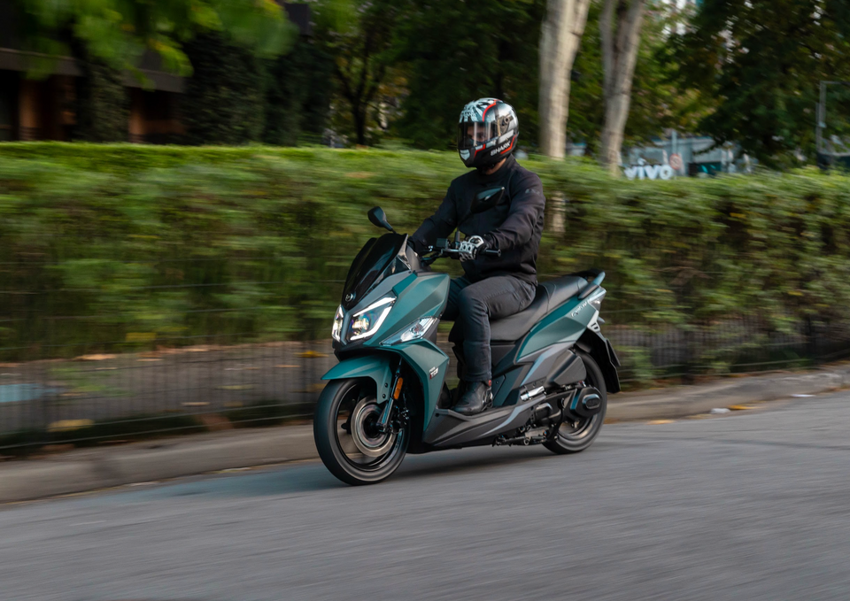 Cruisym 150 ABS Dafra SYM scooter 150 cilindradas com design moderno e conforto para uso urbano