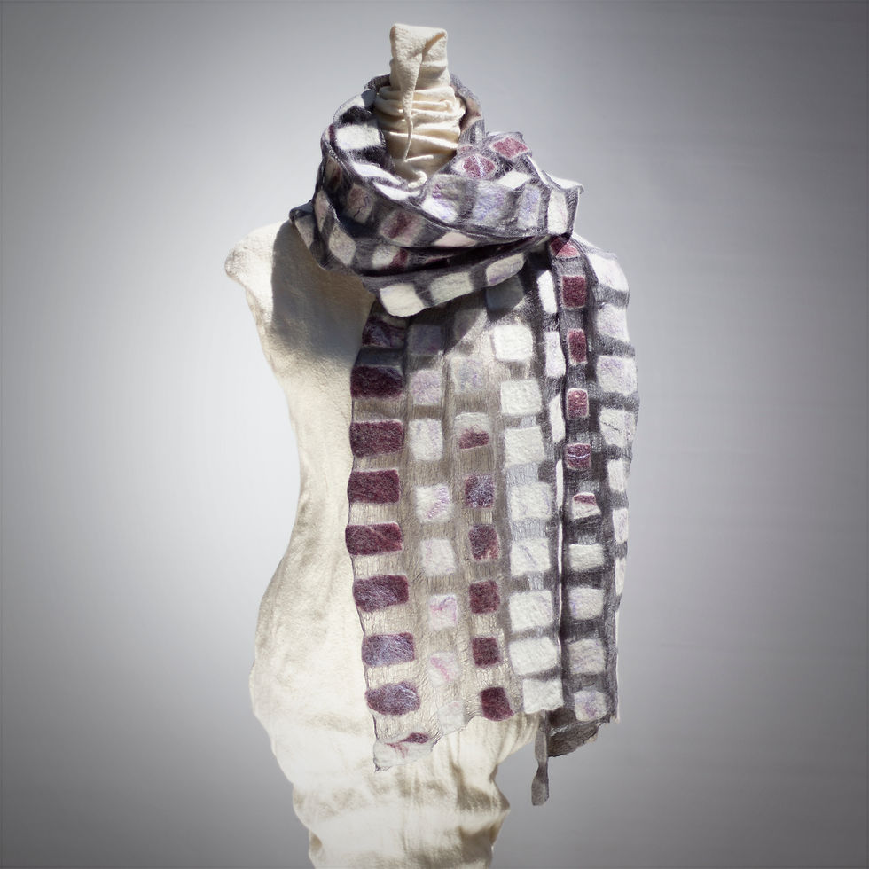 Thumbnail: Lace Shawl / WrapWine