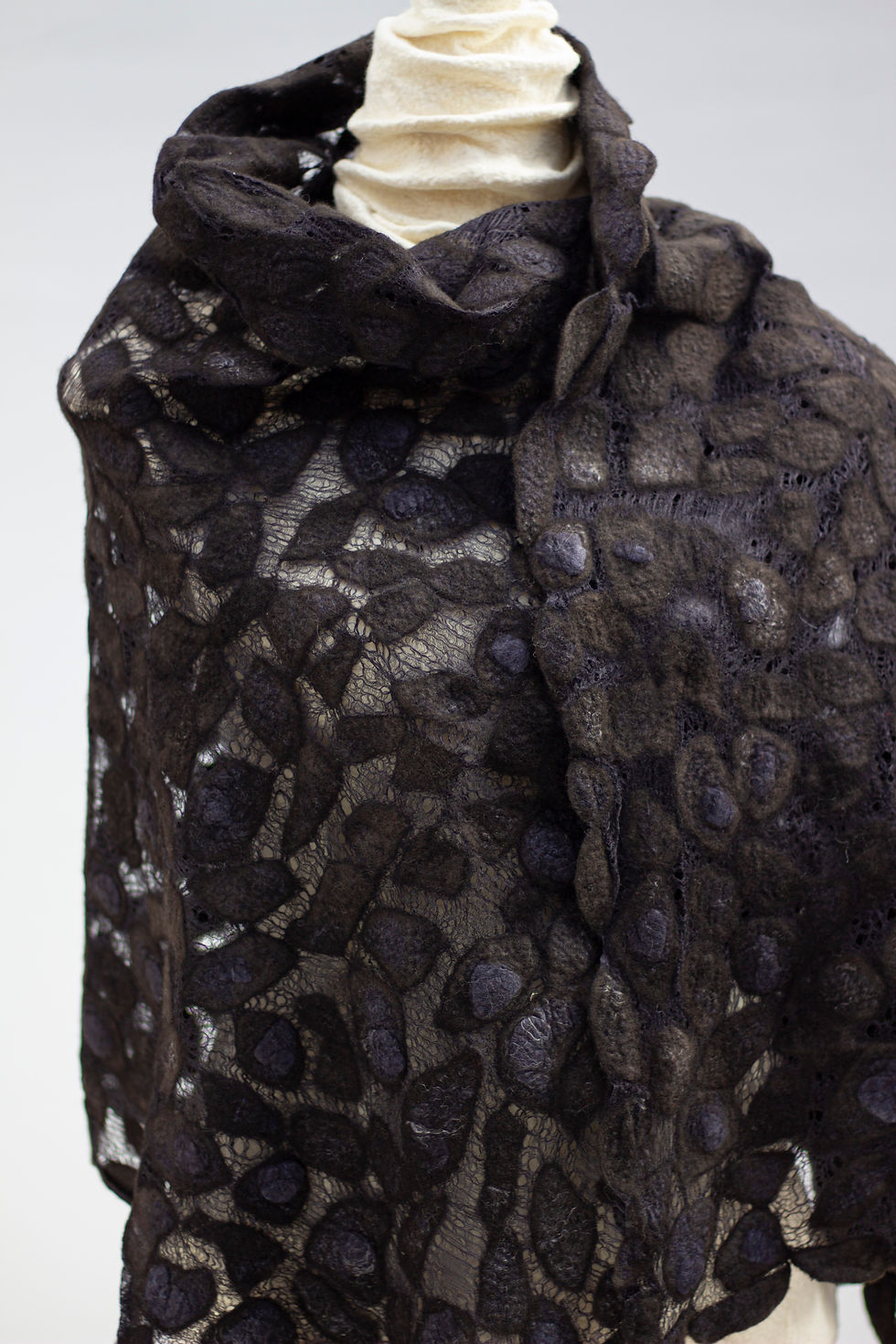 Thumbnail: Lace Shawl / Wrap Black