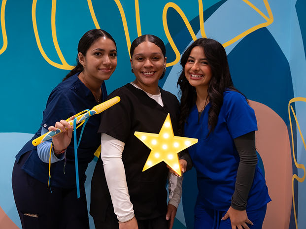 Sola Kids Dental offers dental treatments in South Los Angeles