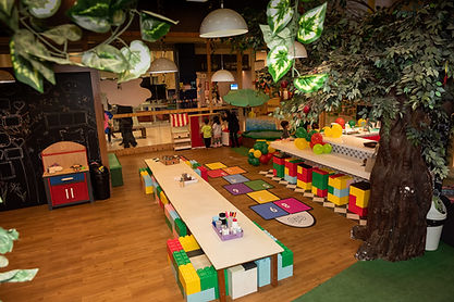 espaço de brincar, espaço de festa infantil, oficina artística, cozinha gourmet infantil, amarelinha, jogos lúdicos, loja shopping villa lobos