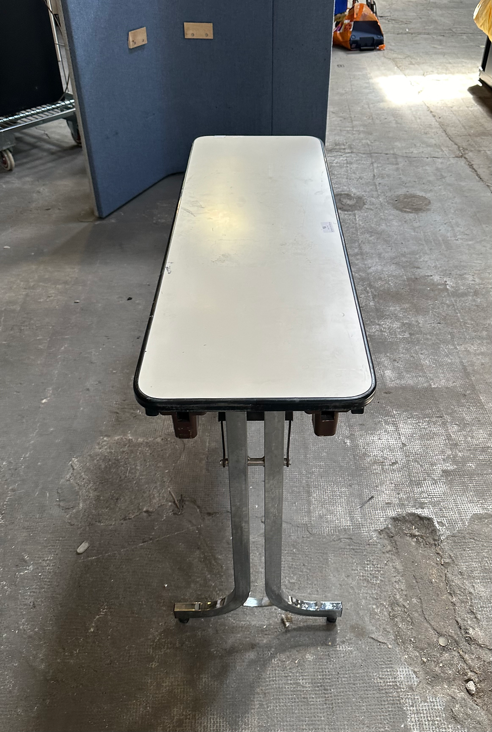 Miniature : Petite table bois blanc 120x40 avec pied rabatables (Qté :15) TAB210